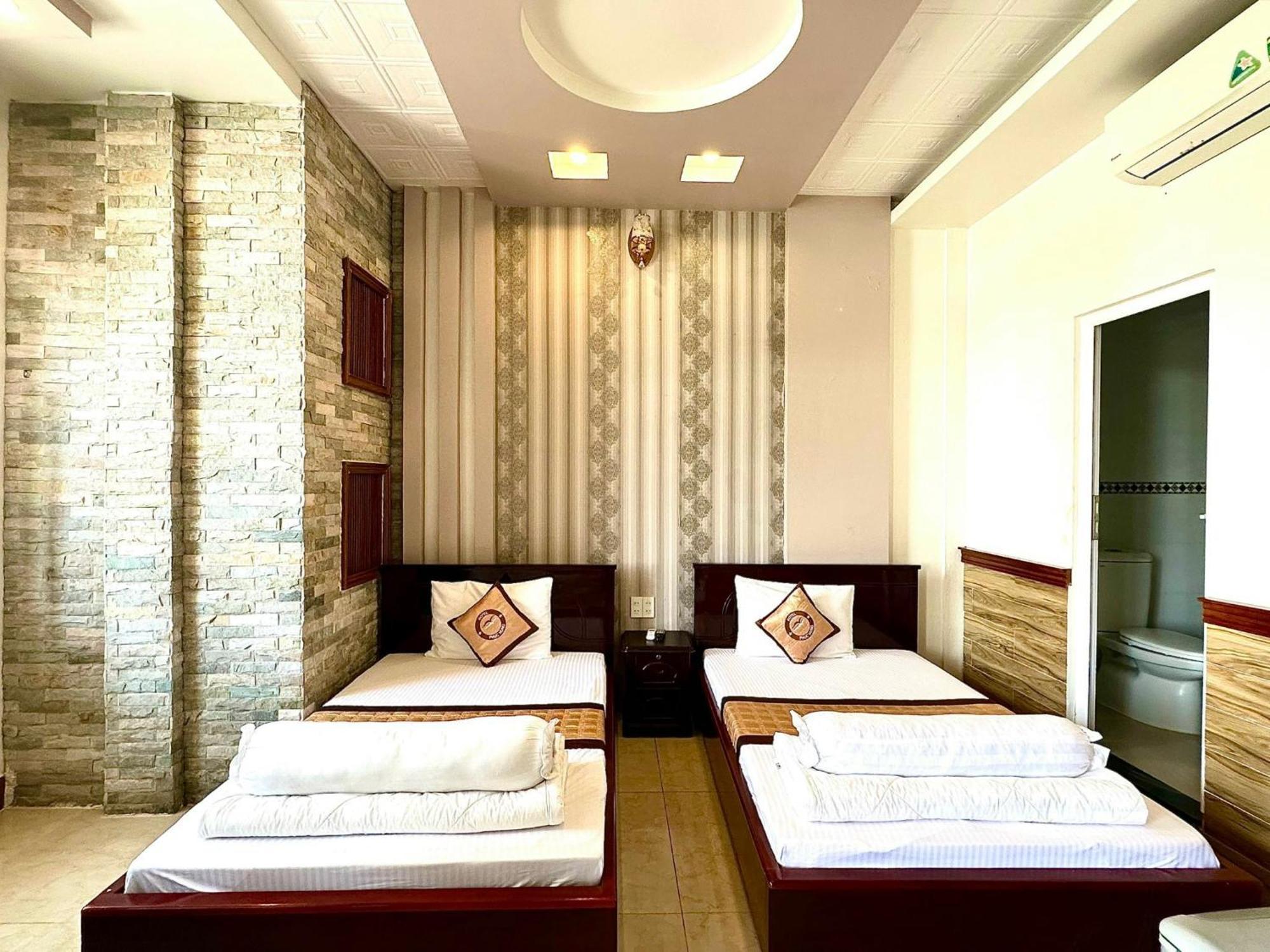 Phuc Hung Hotel Rạch Giá Exterior foto