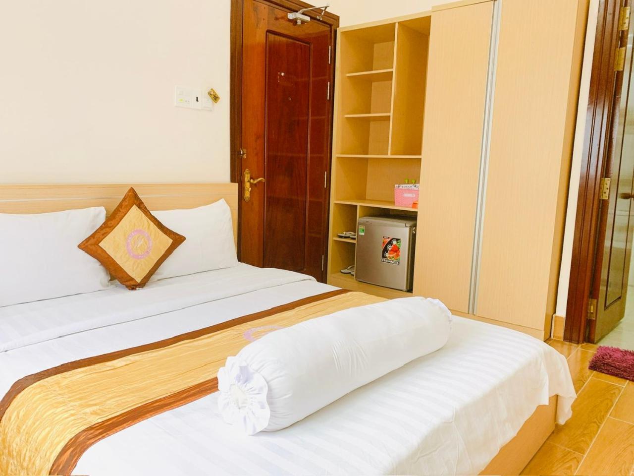 Phuc Hung Hotel Rạch Giá Exterior foto